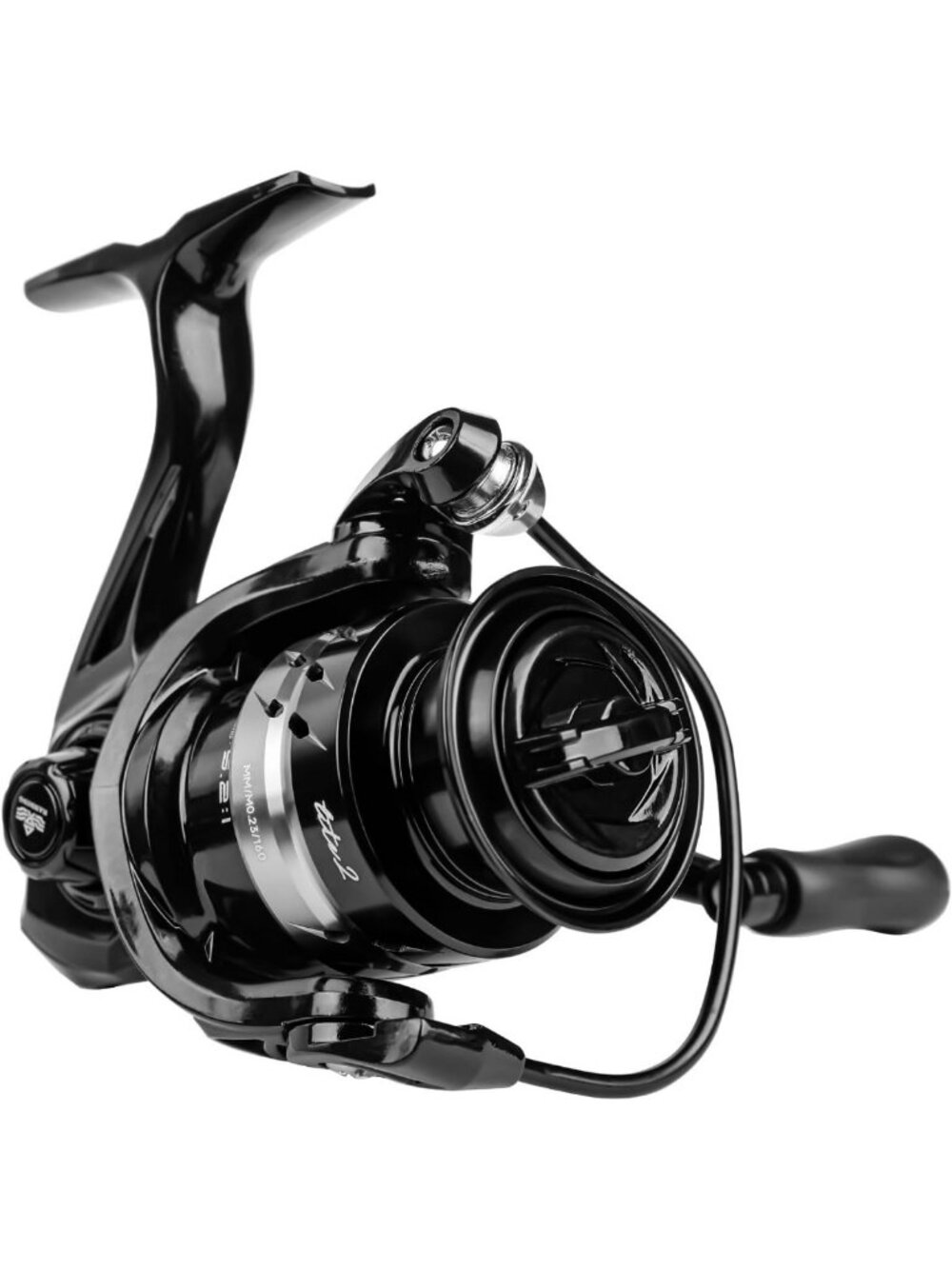Lightweight Freshwater Spinning Reel - Smooth Drag, Durable Design, Perfect for